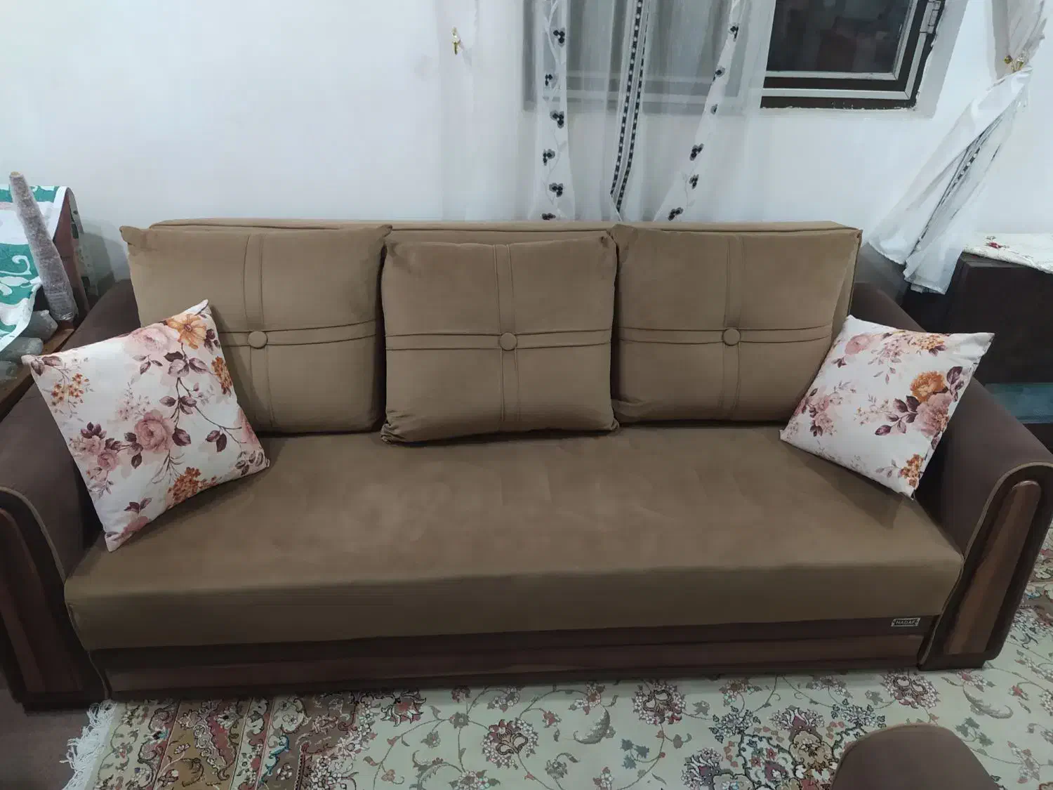 مبل|مبلمان خانگی و میز عسلی|رشت, چله خانه|دیوار