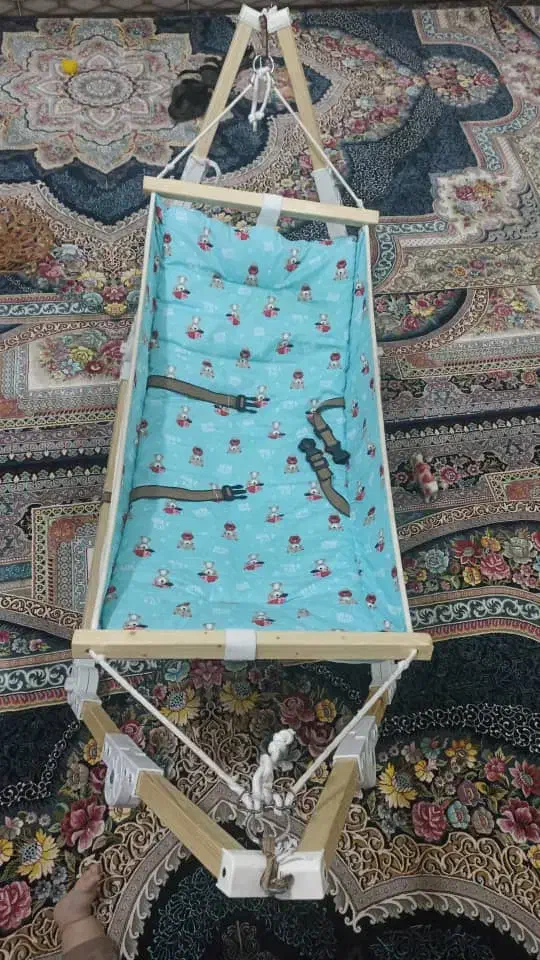 گهواره آسابانو|تخت و صندلی بچه|زابل, |دیوار