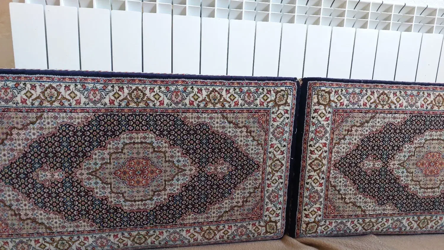 6 عدد پشتی در حد نو تمیز بدون هیچ عیبی|پشتی|قروه, |دیوار