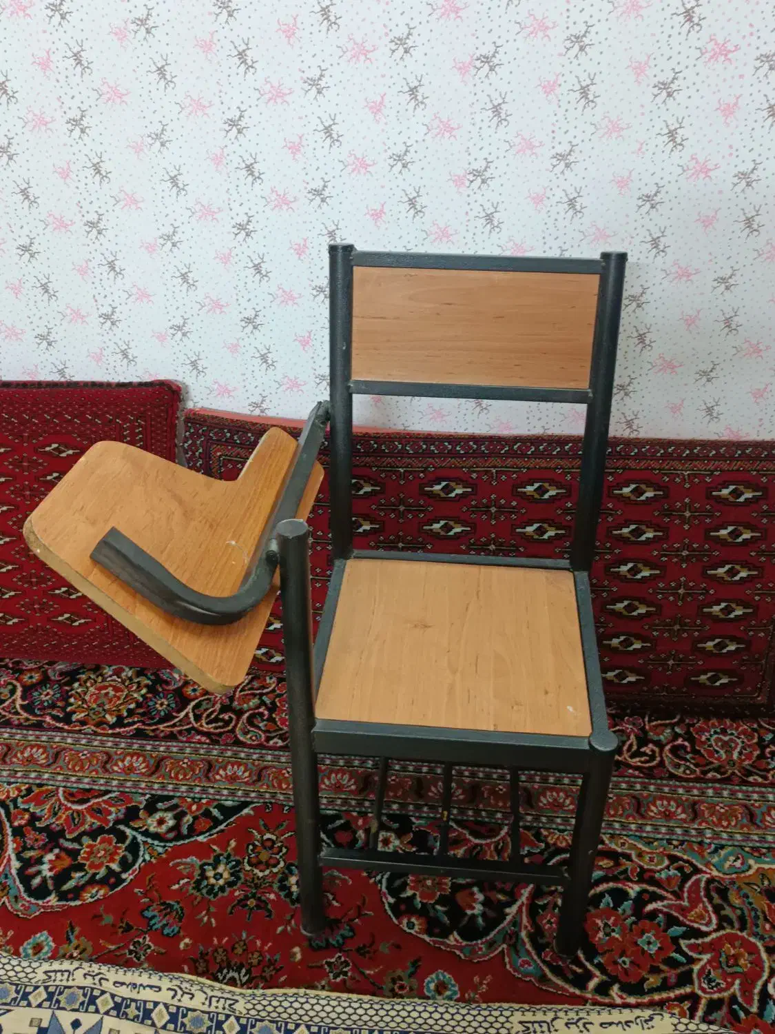 صندلی دسته دار|صندلی و نیمکت|مشهد, ایثارگران|دیوار