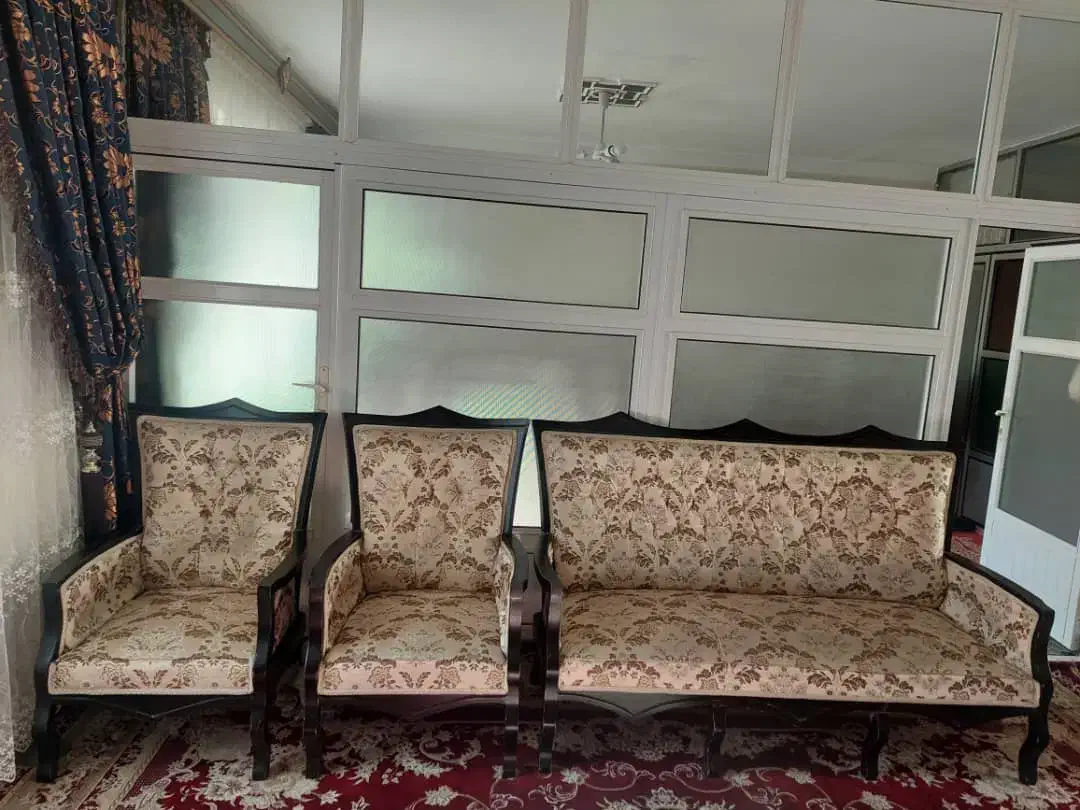 مبل نه نفری با سه عدد جلو مبلی|مبلمان خانگی و میز عسلی|اهر, |دیوار