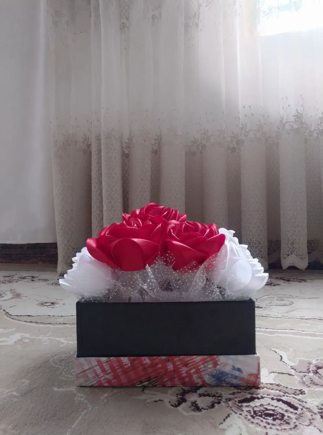 گل روبانی|گل مصنوعی|قهستان, |دیوار