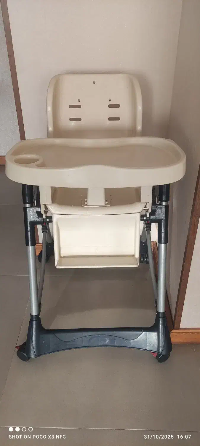 صندلی غذا کودک|تخت و صندلی بچه|شیراز, مبعث|دیوار