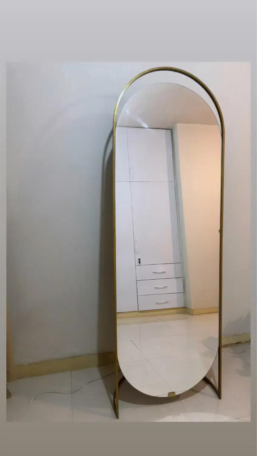 آینه قدی پایه دار|آینه|اهواز, کوی باهنر|دیوار