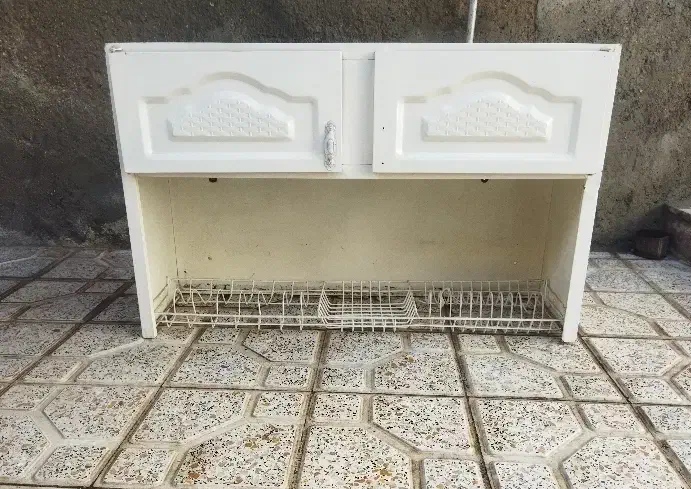 ابچکان|آب‌چکان و نظم‌دهنده ظروف|میانه, |دیوار