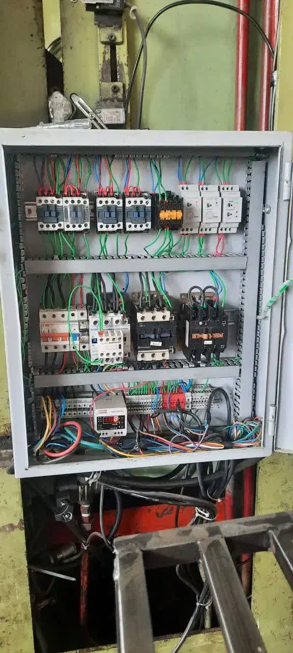 برق صنعتی برقکار صنعتی|خدمات پیشه و مهارت|همدان, |دیوار