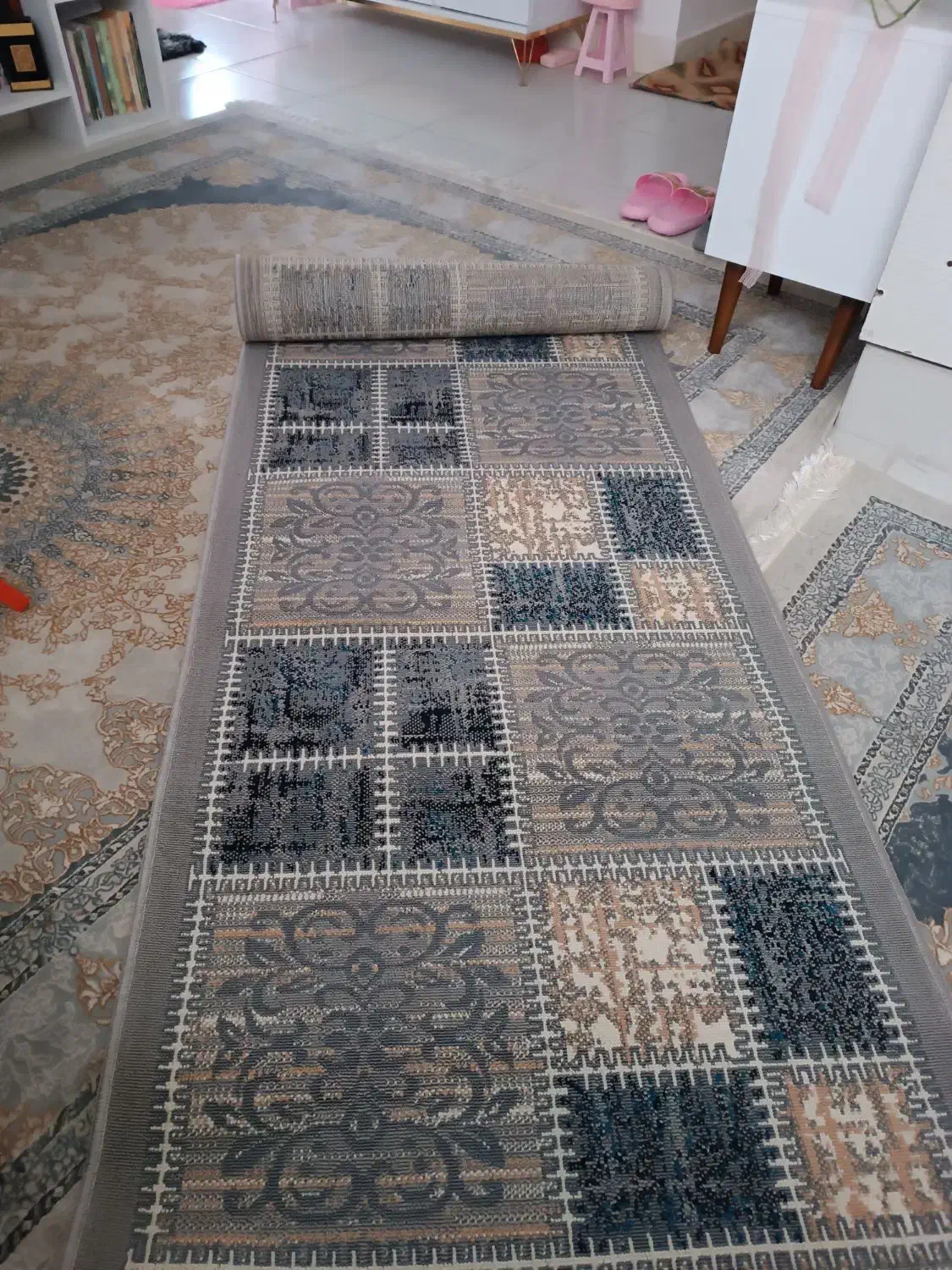 کناره زیبا و طوسی|فرش|مراغه, |دیوار