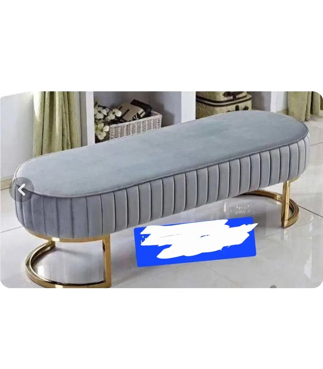 میز ناخن و پاف انتظار|آرایشگاه و سالن‌های زیبایی|کرمان, |دیوار