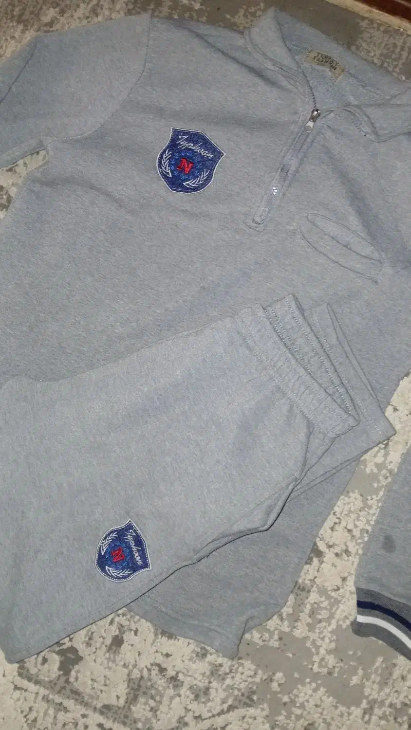 مقداری لباس و کیف|لباس|مشهد, نوید|دیوار