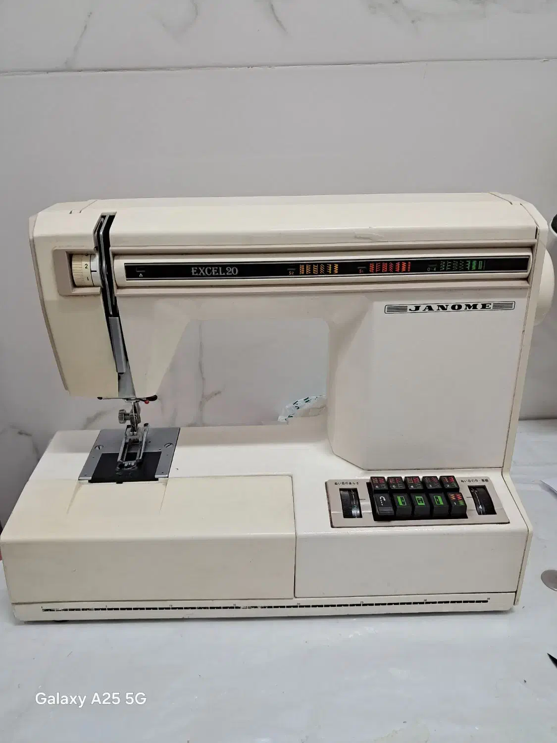 چرخ خیاطی ژانومه 627|چرخ خیاطی و ریسندگی|قم, انسجام|دیوار