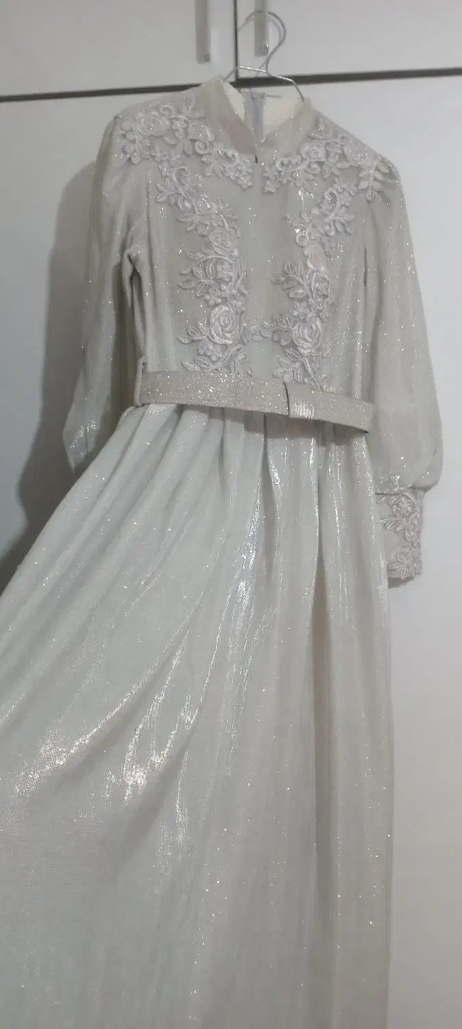 پیرهن مجلسی|لباس|خرم‌آباد, |دیوار