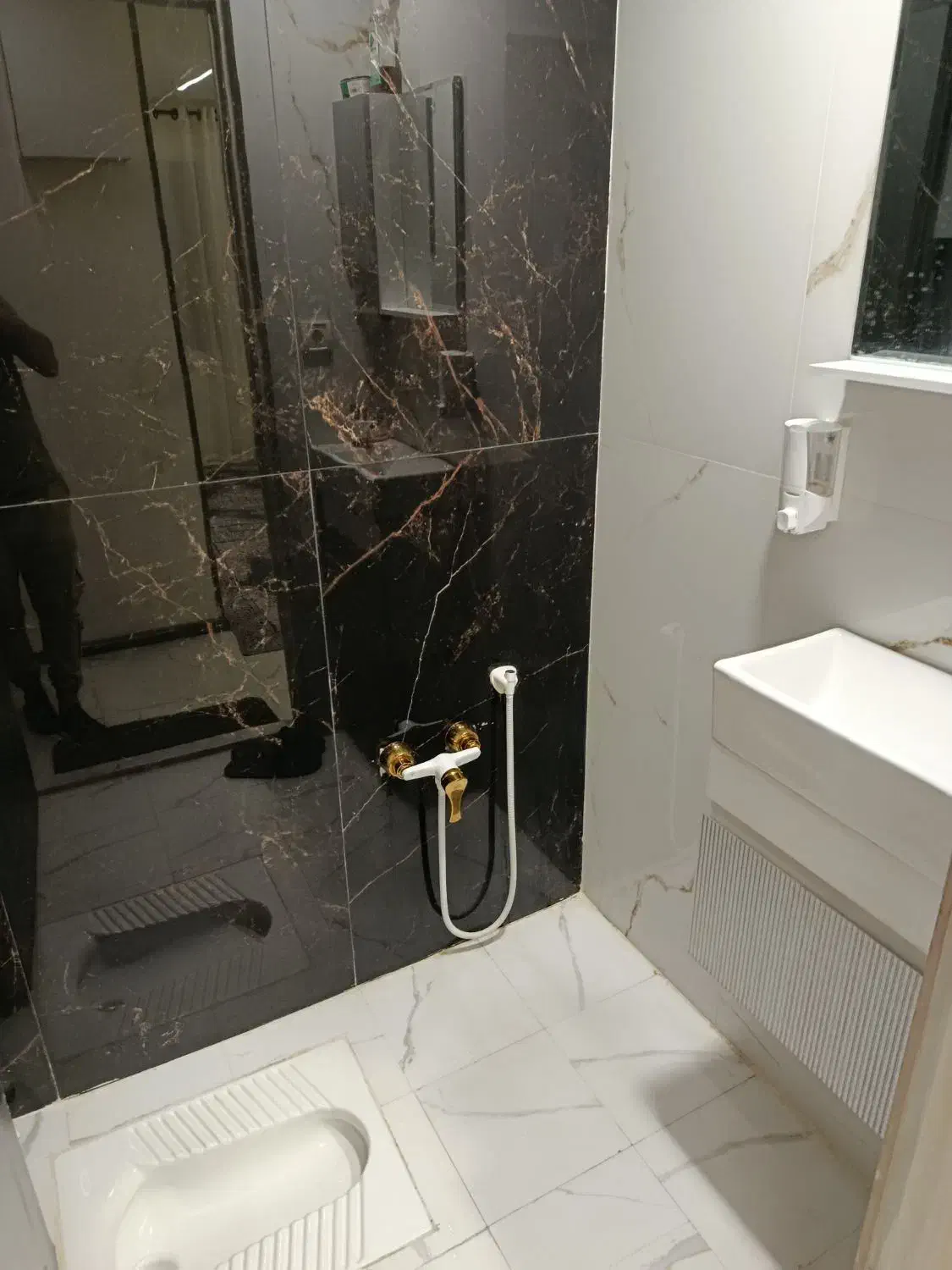 منزل مبله/ ساعتی /روزانه /هفته|اجارهٔ کوتاهمدت آپارتمان و سوئیت|صدرا-فارس, فاز ۱|دیوار