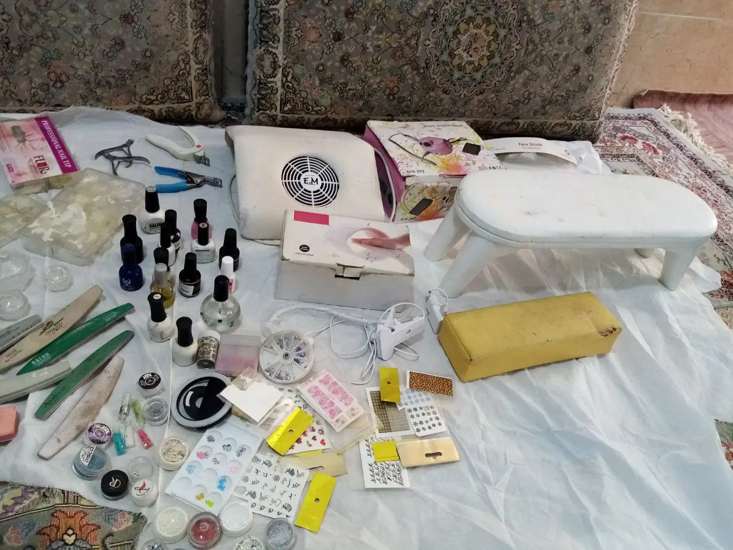 لوازم کاشت ناخن|آرایشی، بهداشتی، درمانی|سبزوار, چهارراه فرودگاه|دیوار