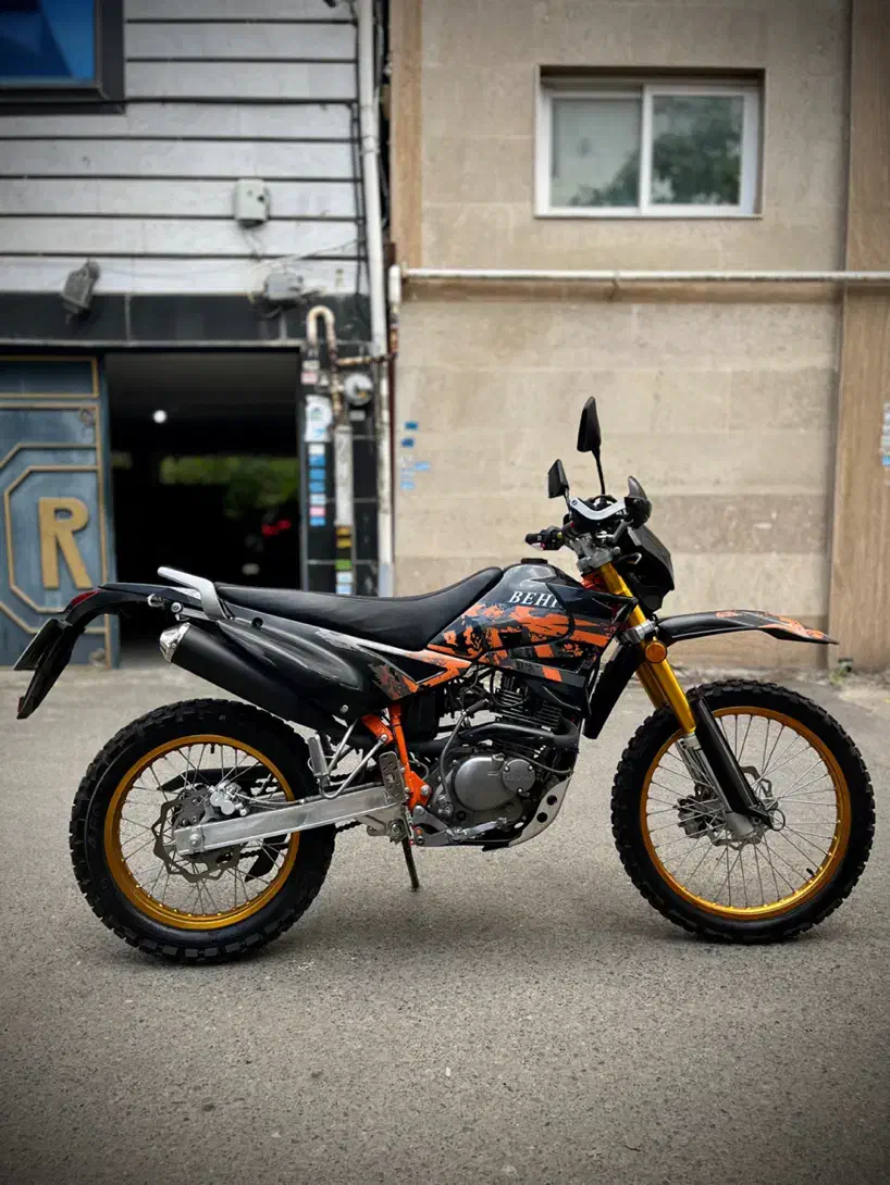 تریل بهپر ۲۰۰ درحد خشک ۱۴۰۳|موتورسیکلت|رشت, توشیبا|دیوار