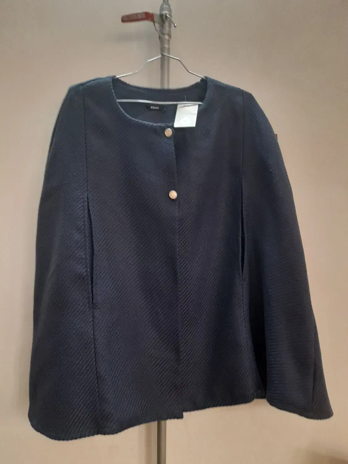 شنل|لباس|خوی, |دیوار