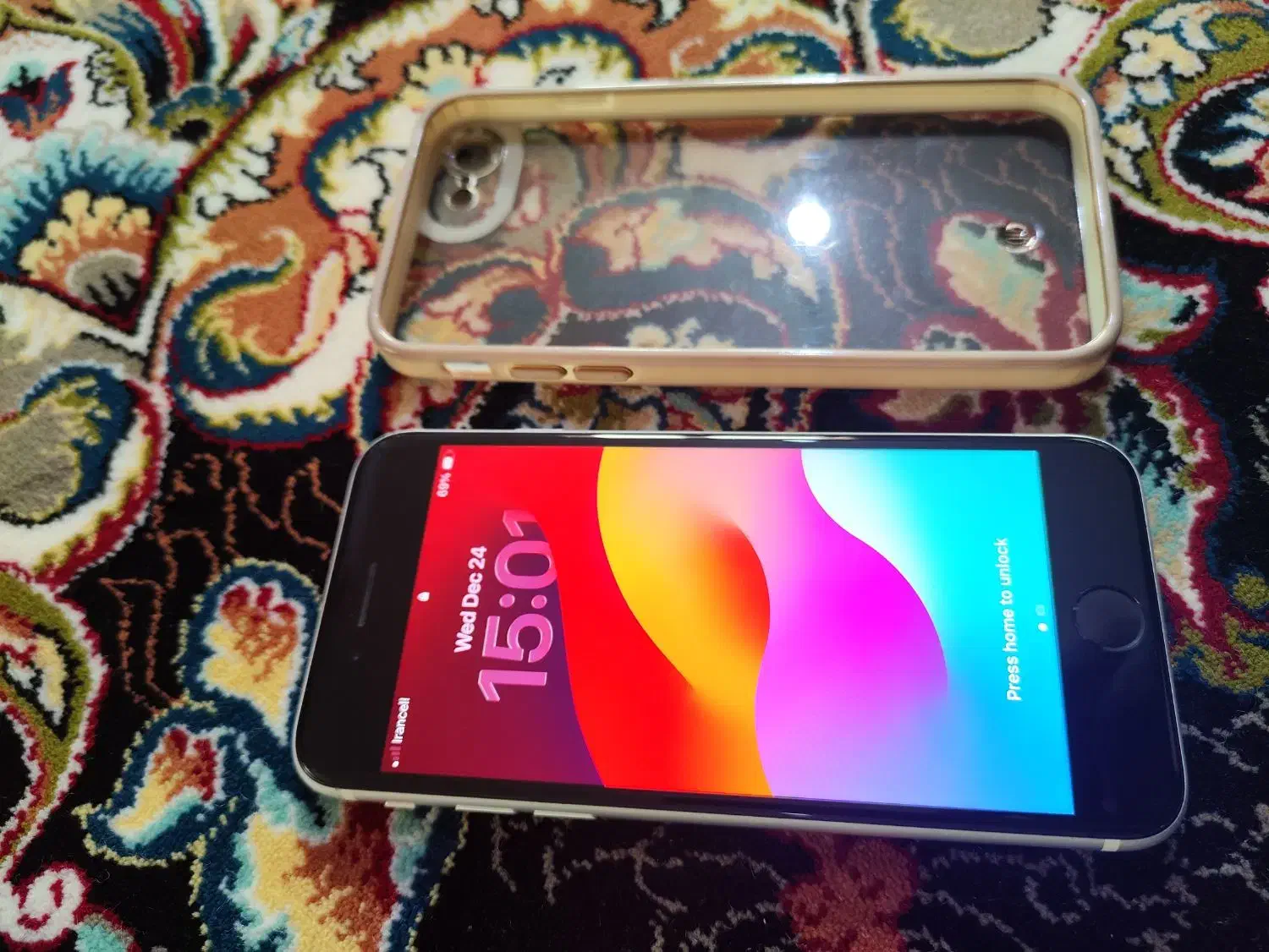 iphone se(2020)|موبایل|قروه, |دیوار