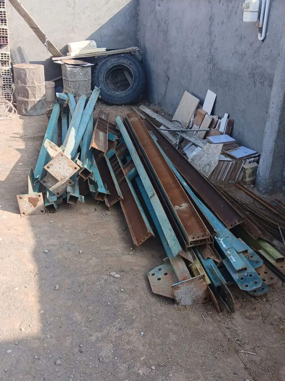 یک عدد اسکلت شصت متری پیچ مهره بیست میلیون زیر فی|مصالح و تجهیزات ساختمان|قائن, |دیوار