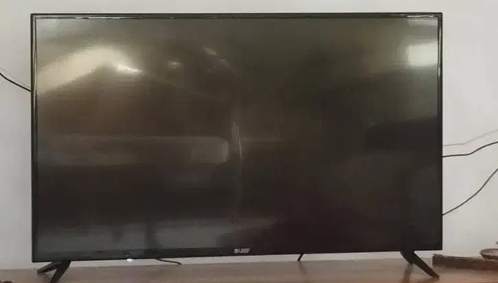 تلوزیون ۴۳ اینچ BLST|تلویزیون و پروژکتور|ابهر, |دیوار