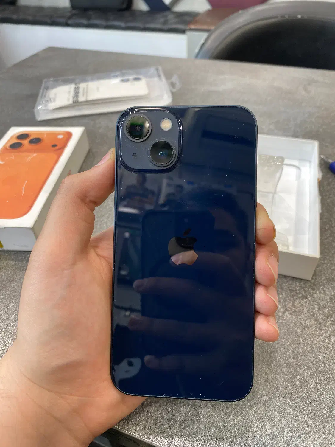 13normal 256|موبایل|تهران, میرداماد|دیوار