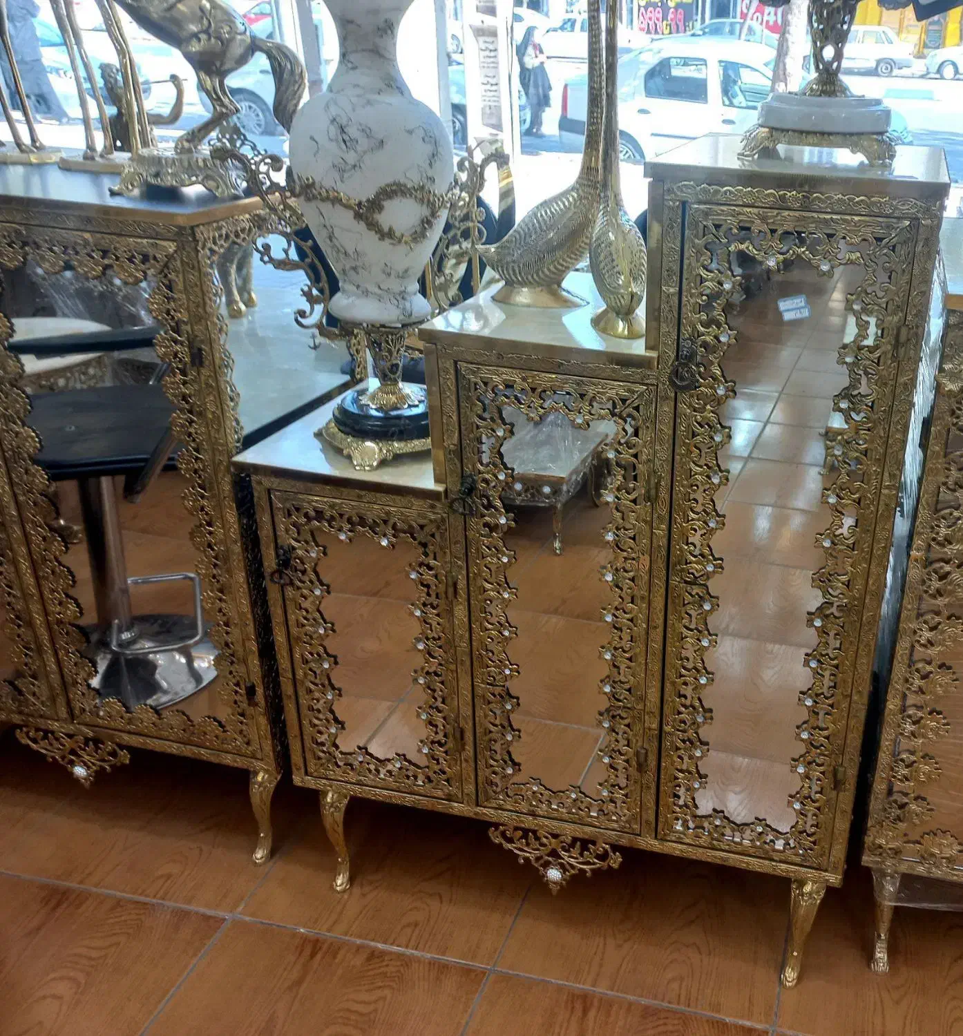 جاکفشی|جاکفشی، کمد، دراور|شاهیوند, |دیوار