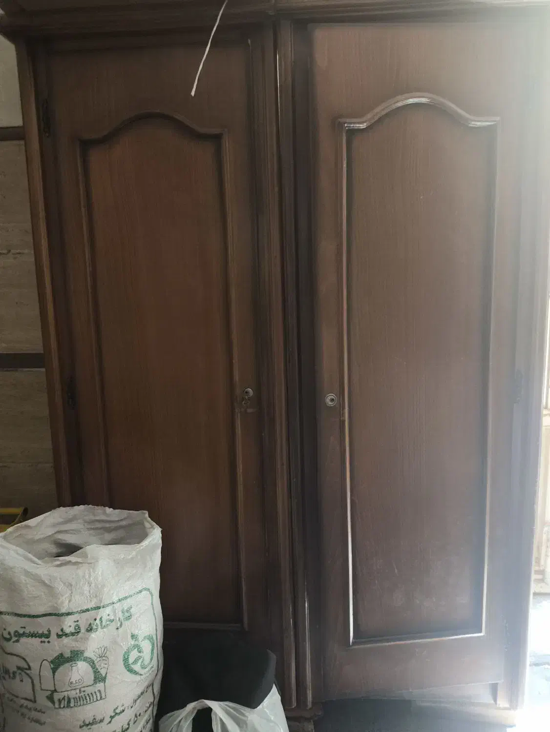 کمد|جاکفشی، کمد، دراور|شهر ری, علایین|دیوار