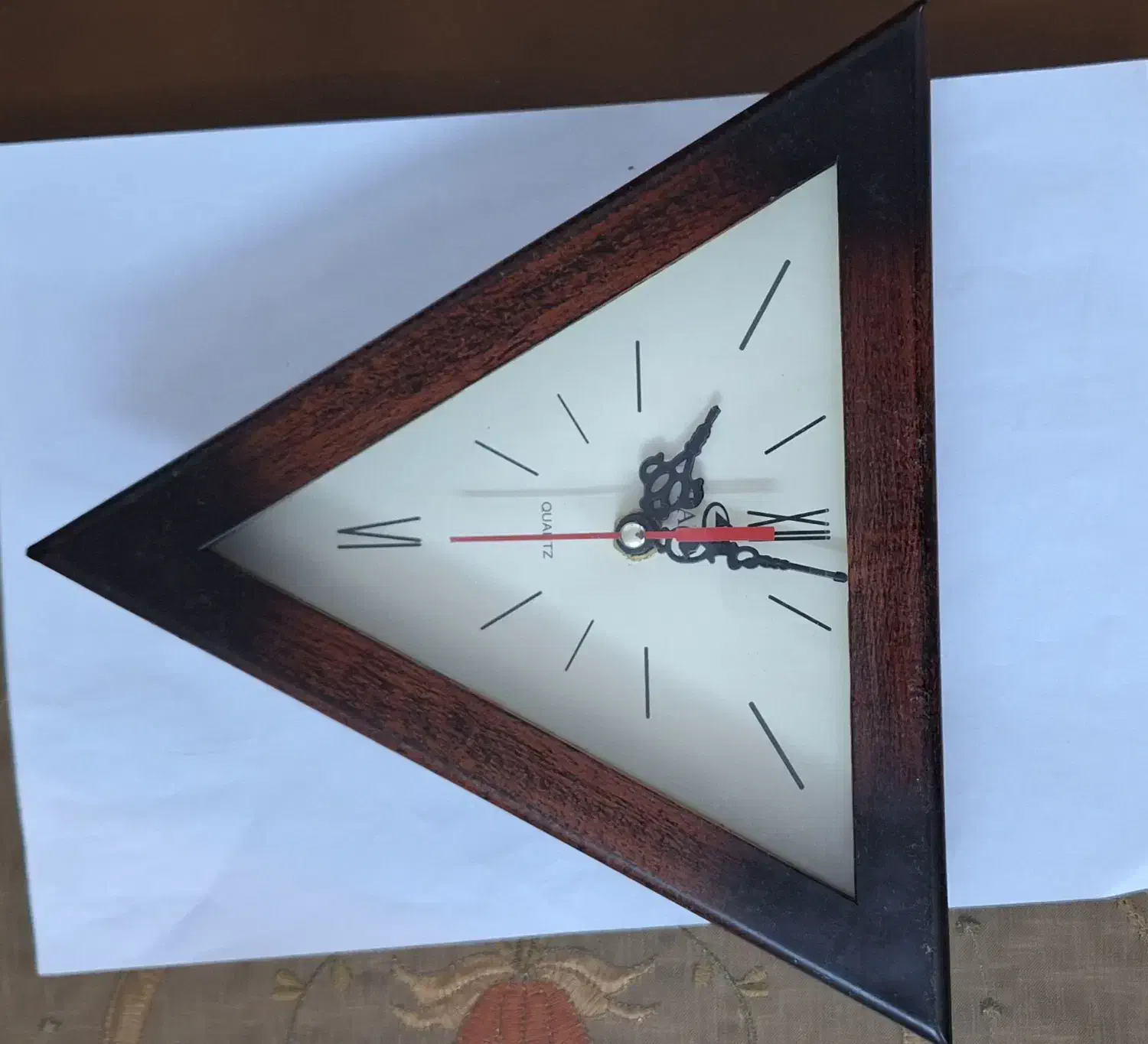 ساعت دیواری|ساعت|اندیشه, اندیشه فاز ۳|دیوار