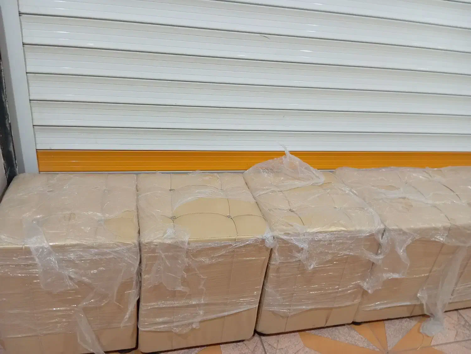 پاف|صندلی و نیمکت|کوهدشت, |دیوار