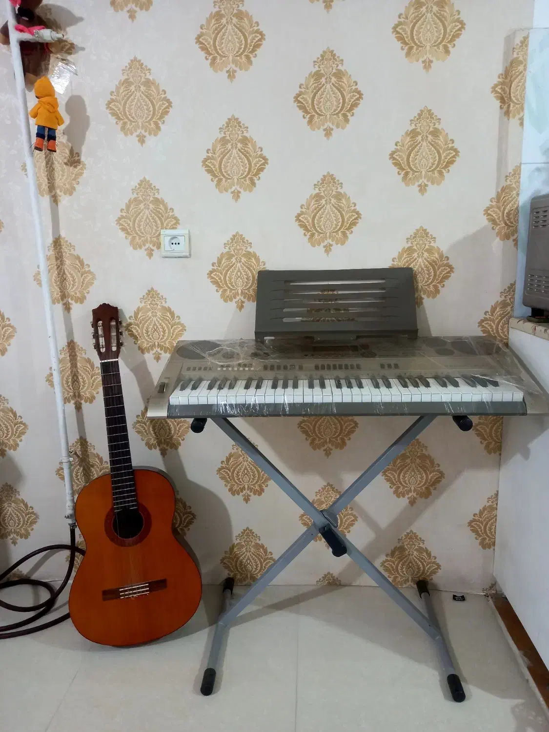 فروش فوری ارگ کیبورد|پیانو، کیبورد، آکاردئون|اراک, |دیوار