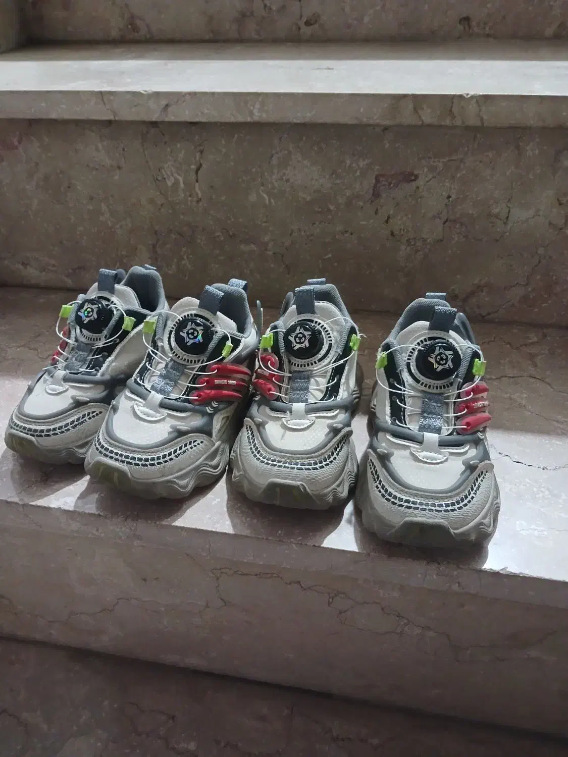 کفش پسرونه|کفش و لباس بچه|اقبالیه, |دیوار