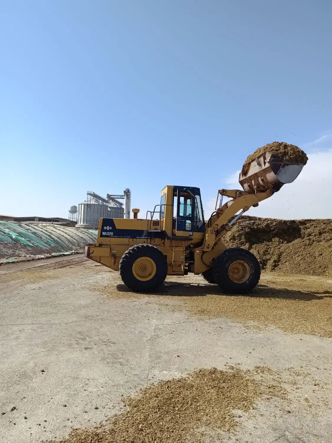 کوماتسو   WA 320|خودرو سنگین|کهریزک, |دیوار
