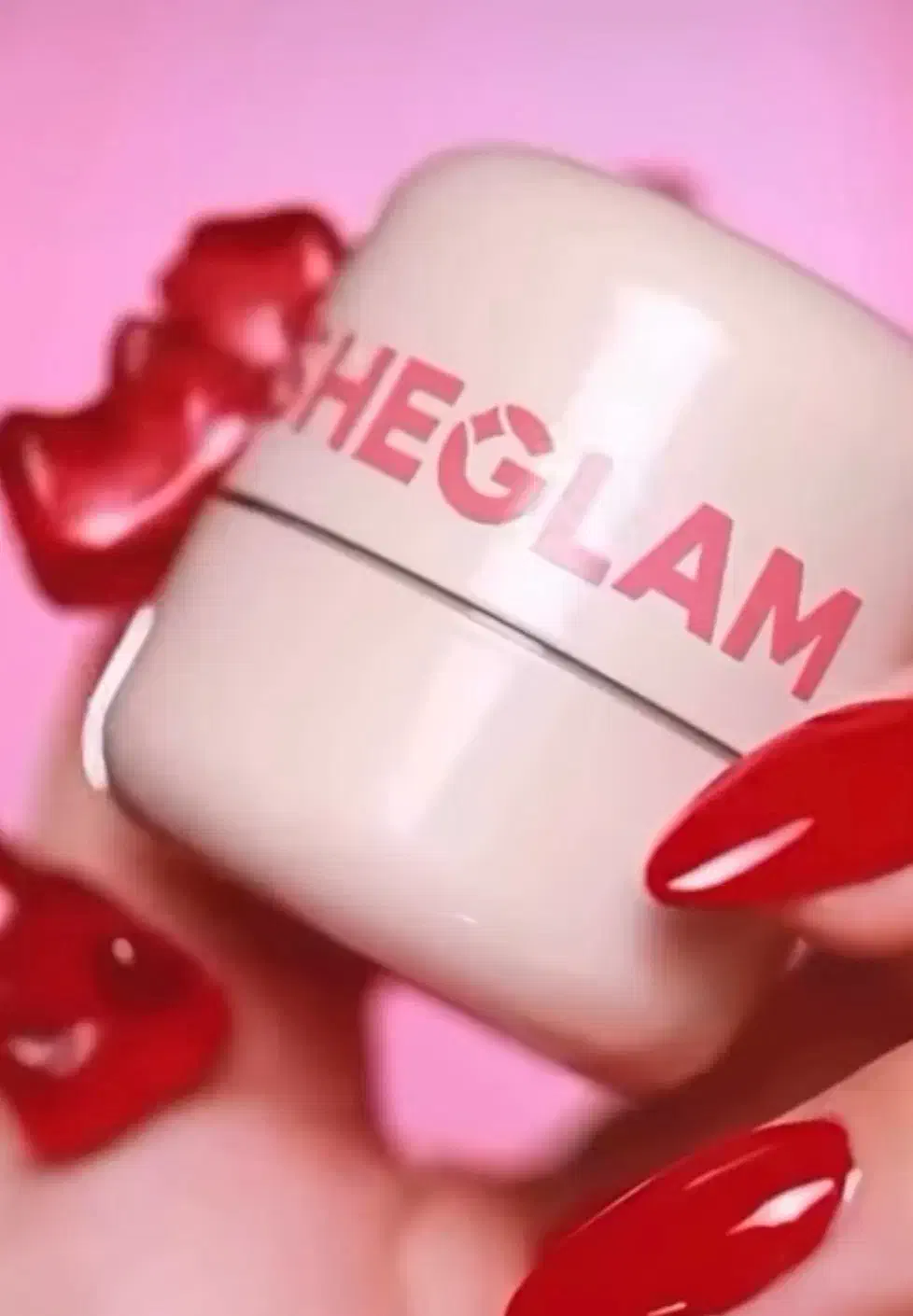 استخدام فروشنده لوازم آرایشی بهداشتی|استخدام خدمات فروشگاه و رستوران|بندر انزلی, پردیس|دیوار