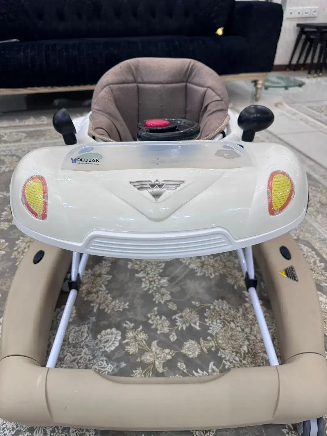 روروعک دلیجان کاملا سالم و نو تاشو میباشد|کالسکه و لوازم جانبی|تهران, شهید رجایی|دیوار