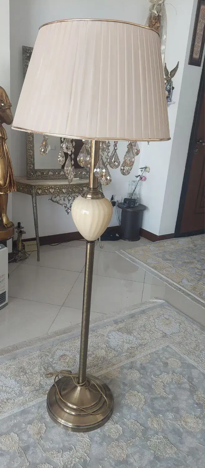 آباژور ایستاده|چراغ خواب و آباژور|ری, دولتآباد|دیوار