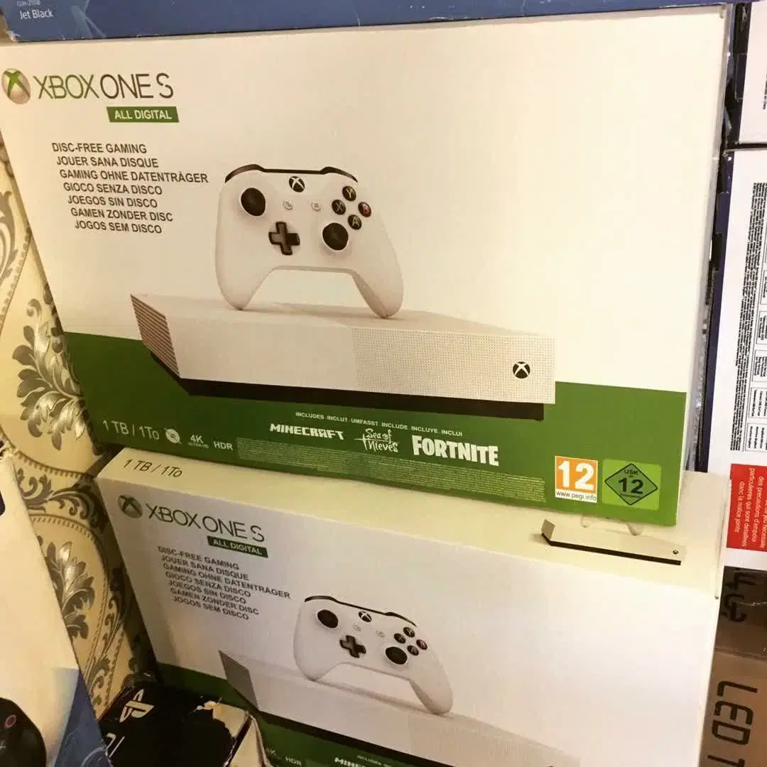 خرید فروش فوری XBOX وان S حتی بدون کارتن|کنسول، بازی ویدئویی و آنلاین|تهران, دبستان|دیوار
