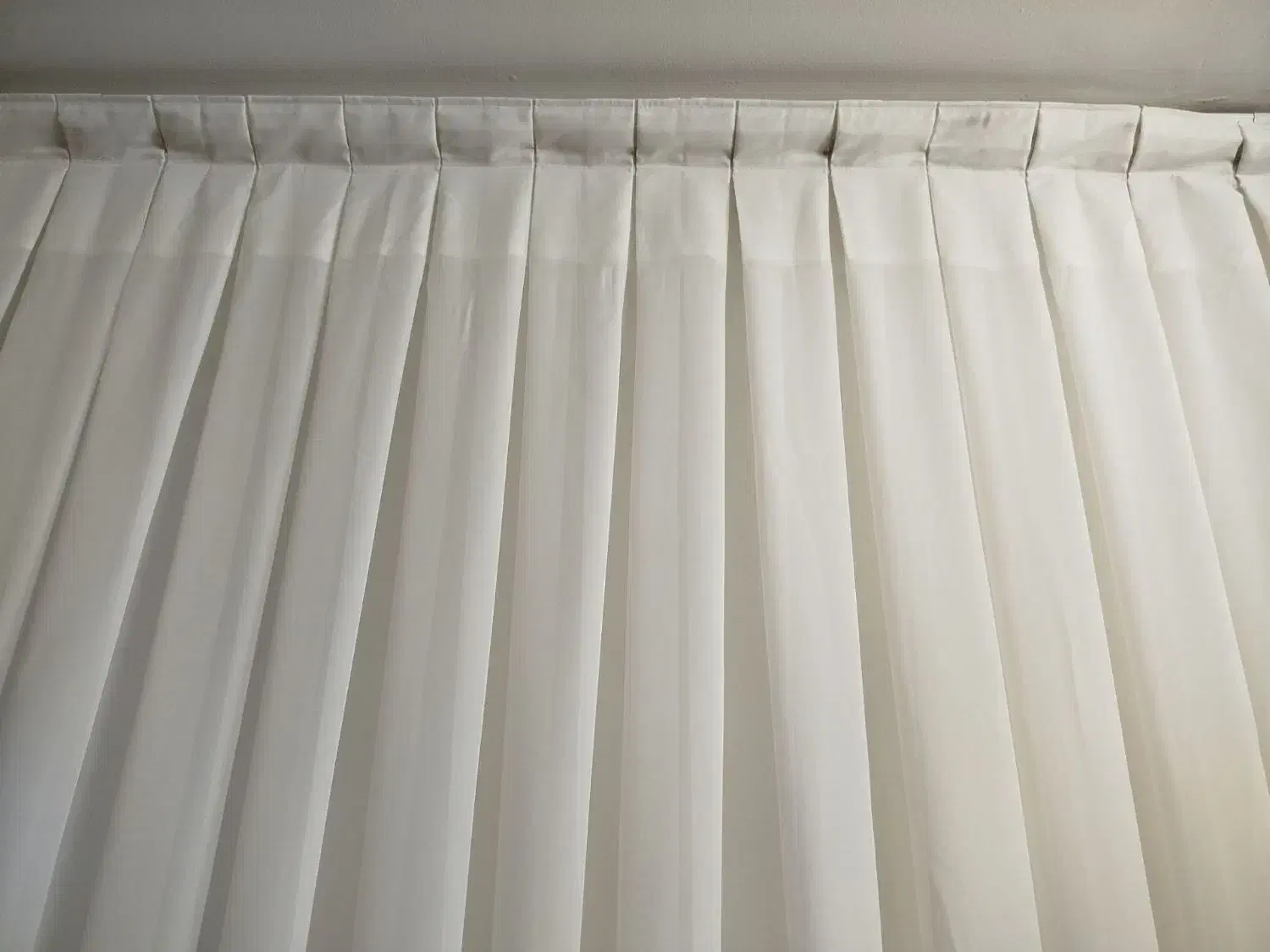 پرده حریر و دستک|پرده، رانر، رومیزی|تربتحیدریه, شهرک ولیعصر|دیوار