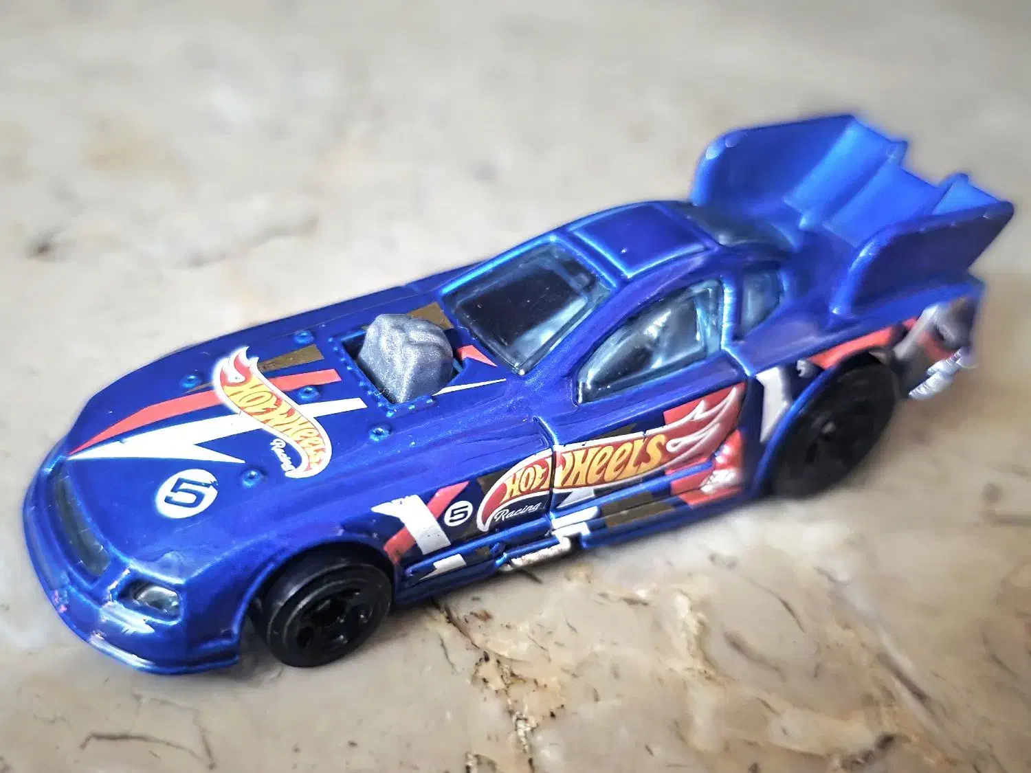 ماشین بازی و عروسک|اسباببازی بچه|تهران, حسینآباد|دیوار