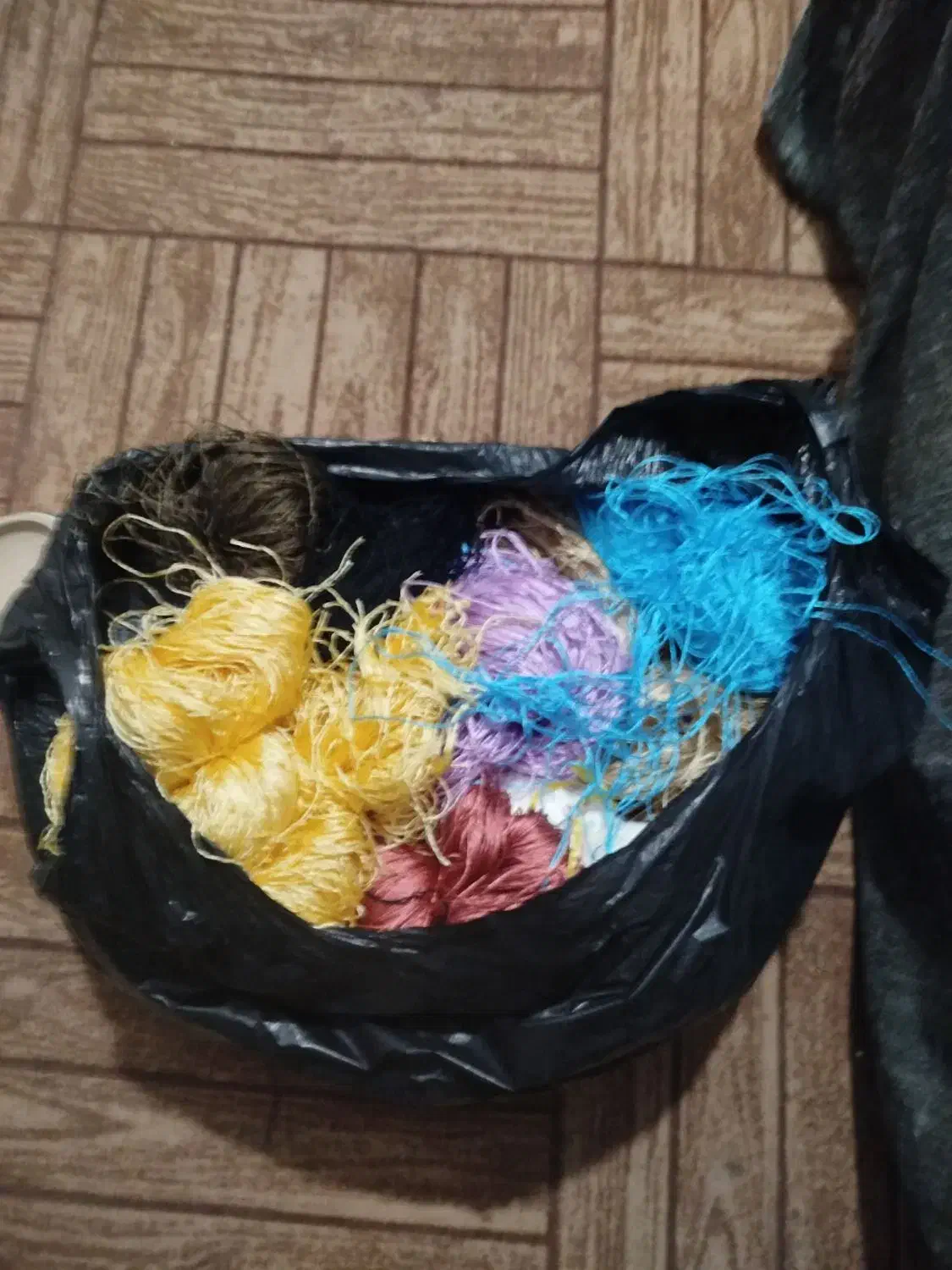 ابریشم فرش|فرش|قم, علی آباد سعدگان|دیوار