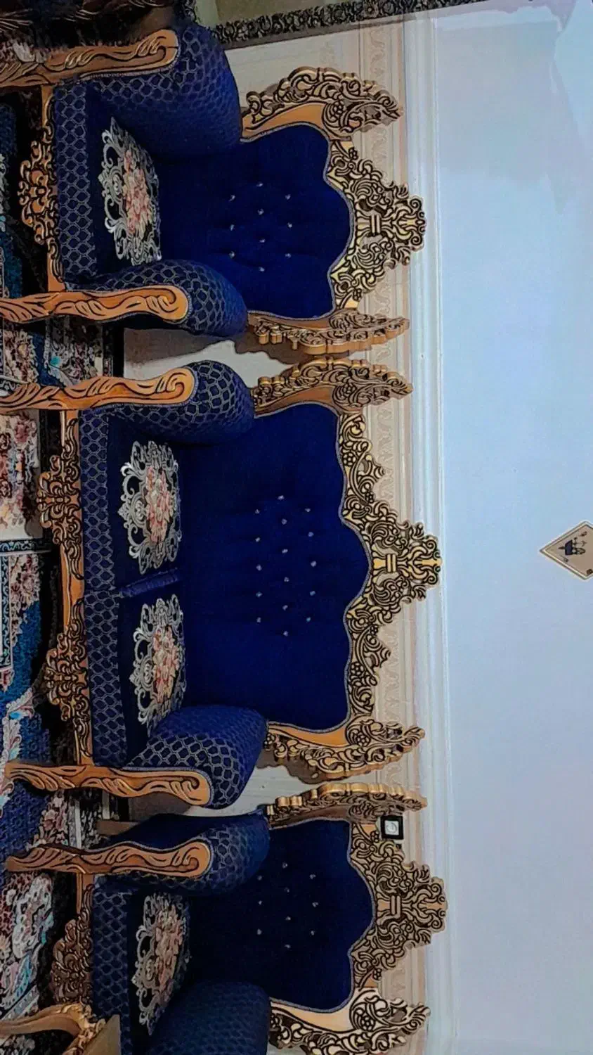 مبل سلطنتی کاملا سالم|مبلمان خانگی و میز عسلی|کهنوج, |دیوار