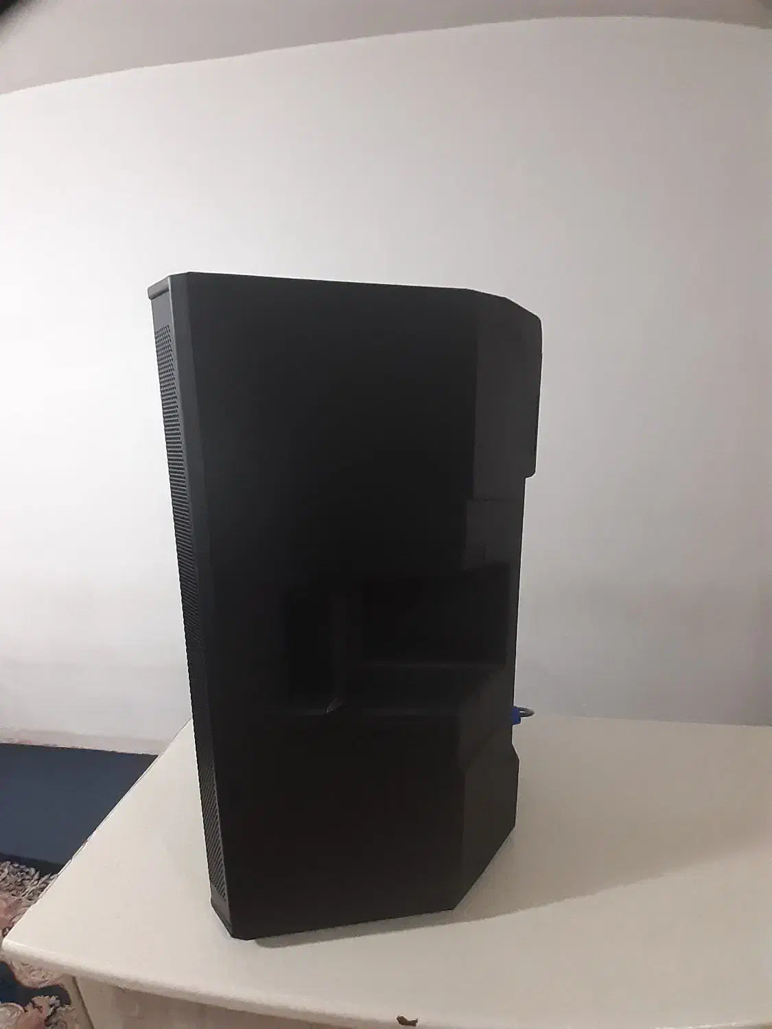 اسپیکر|صوتی و تصویری|ری, تصفیه خانه|دیوار