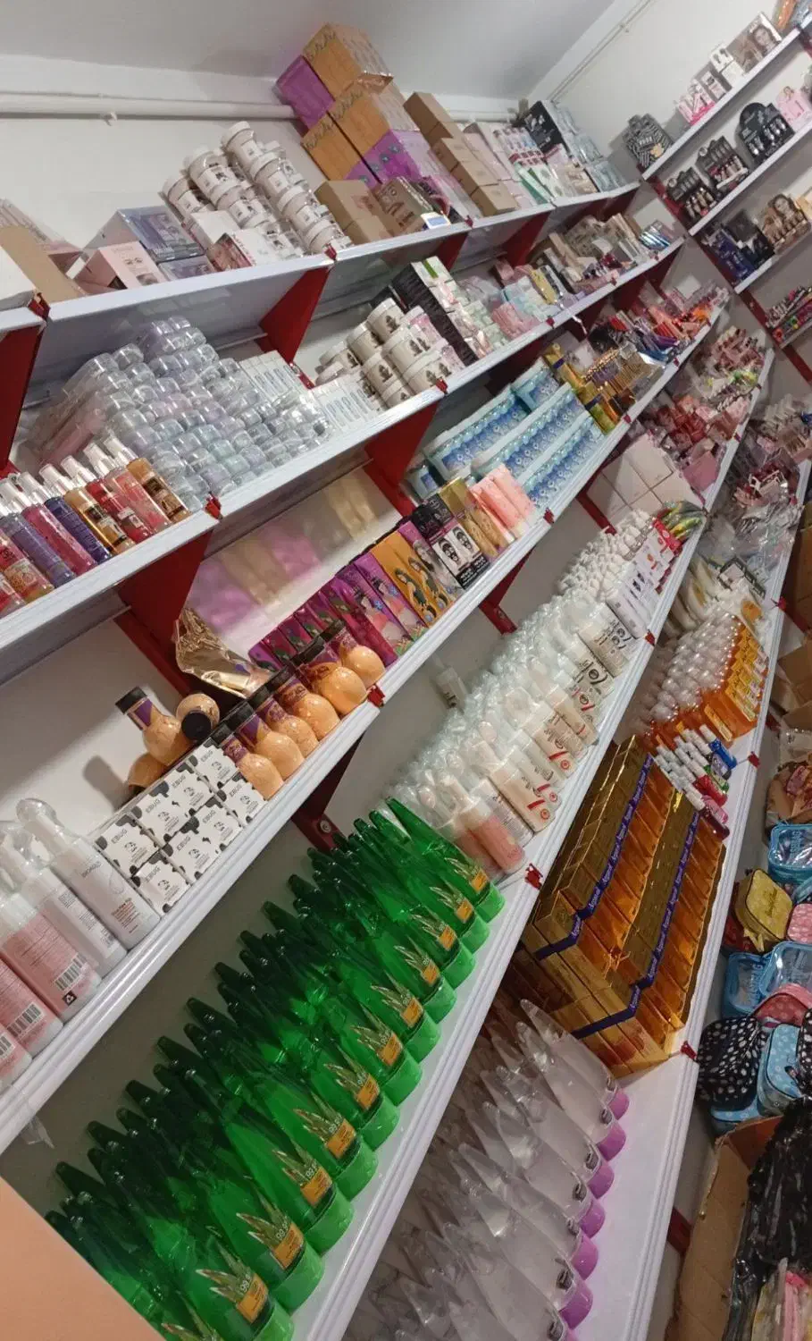 لوازم ارایش بهداشتی عمده و تک|آرایشی، بهداشتی، درمانی|ملایر, |دیوار