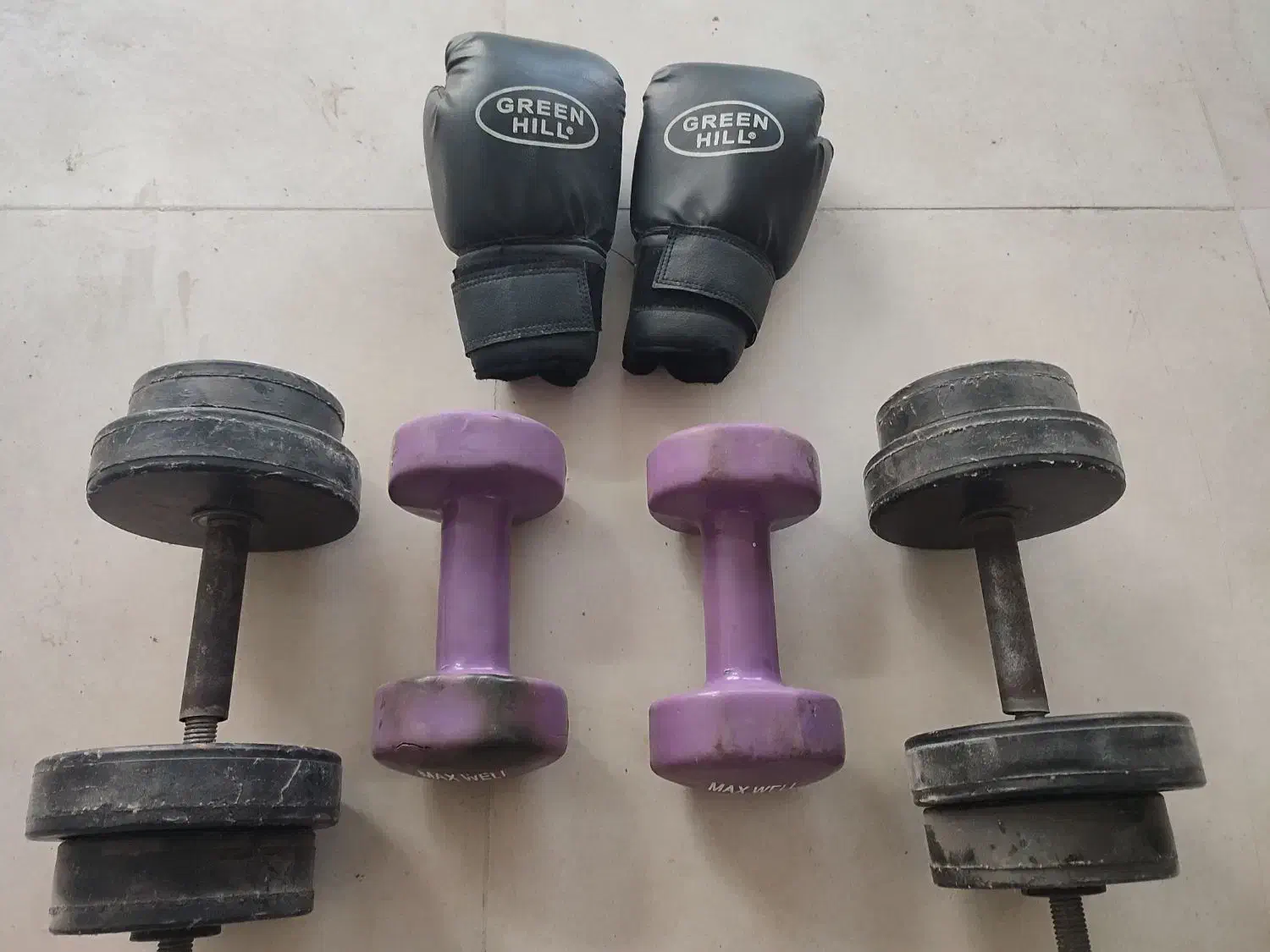 دمبل هفت کیلوی وهشت کیلو دستکش بوکس|تجهیزات ورزشی|زاهدان, |دیوار