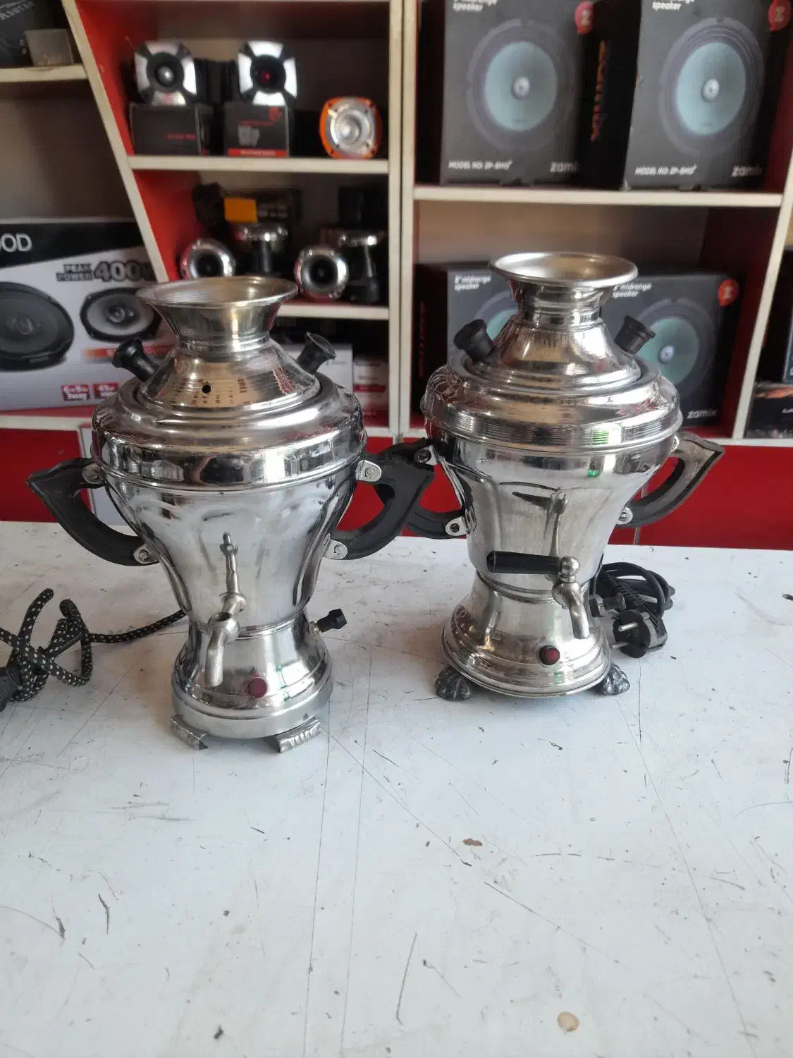 سماور نفتی  و برقی برنزی شمعدان چراغ انگلیسی هویه|کلکسیون اشیاء عتیقه|همدان, |دیوار