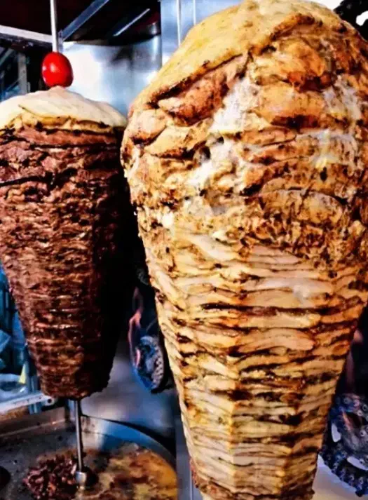 استخدام نیرو برای فست فود و شاورما یی با جای خواب|استخدام خدمات فروشگاه و رستوران|قشم, |دیوار