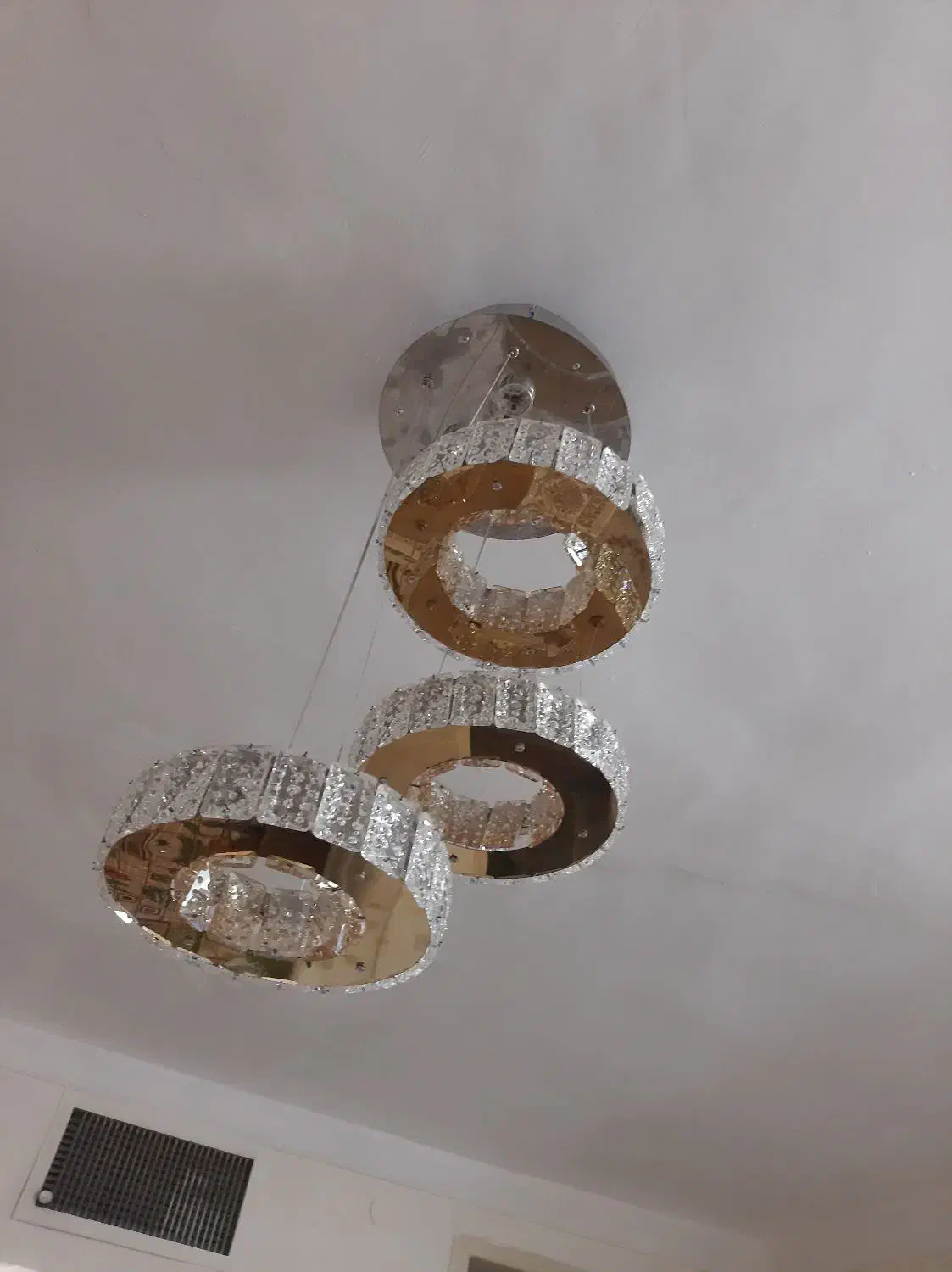 لوستر درحد نو|لوستر و چراغ آویز|سبزوار, قصبه شرقی|دیوار