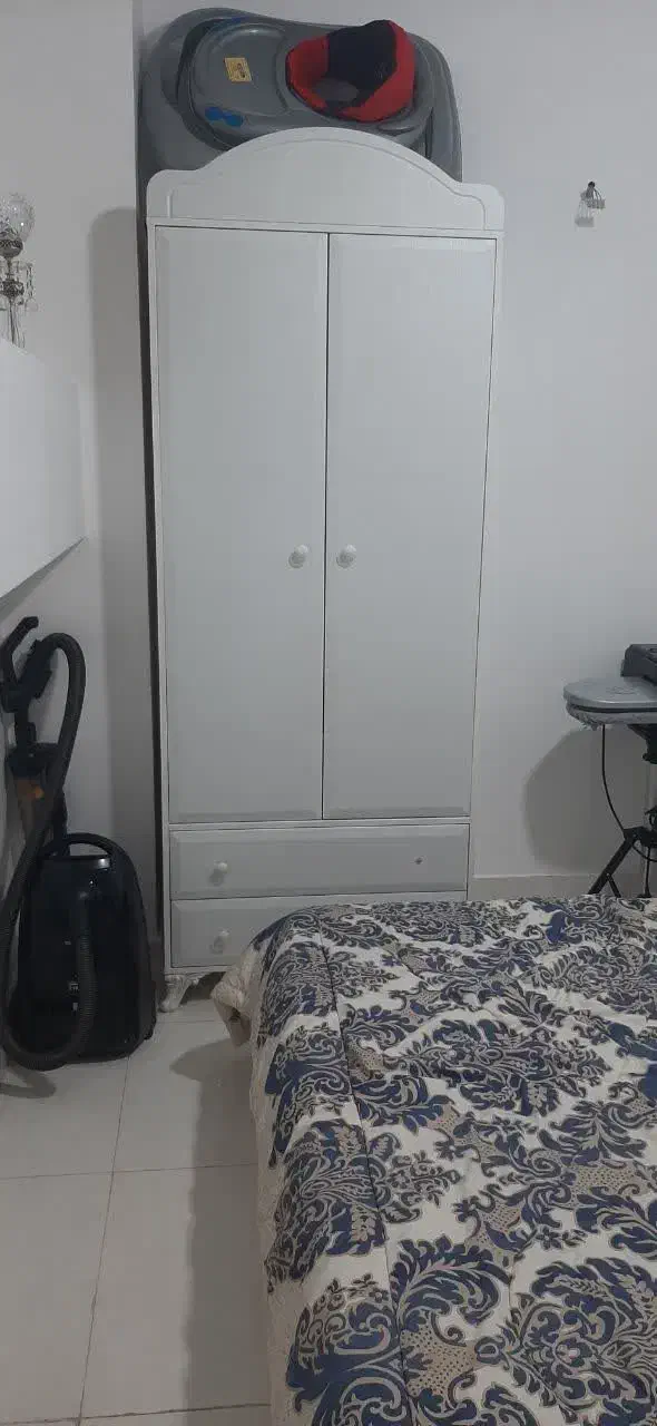 کمد لباس کودک با ویترین در حدنو|جاکفشی، کمد، دراور|قم, انسجام|دیوار