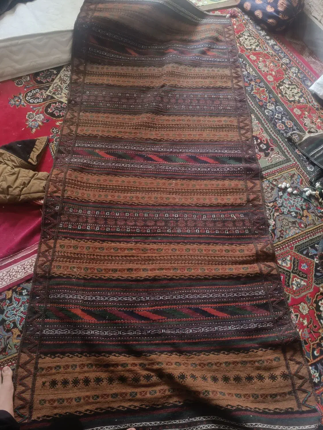 فرش قدیمی دستباف|فرش|زاهدان, |دیوار