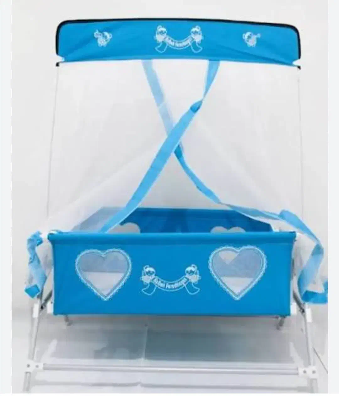 چند تیکه بچه گانه|اسباب و اثاث بچه|مشهد, انقلاب|دیوار