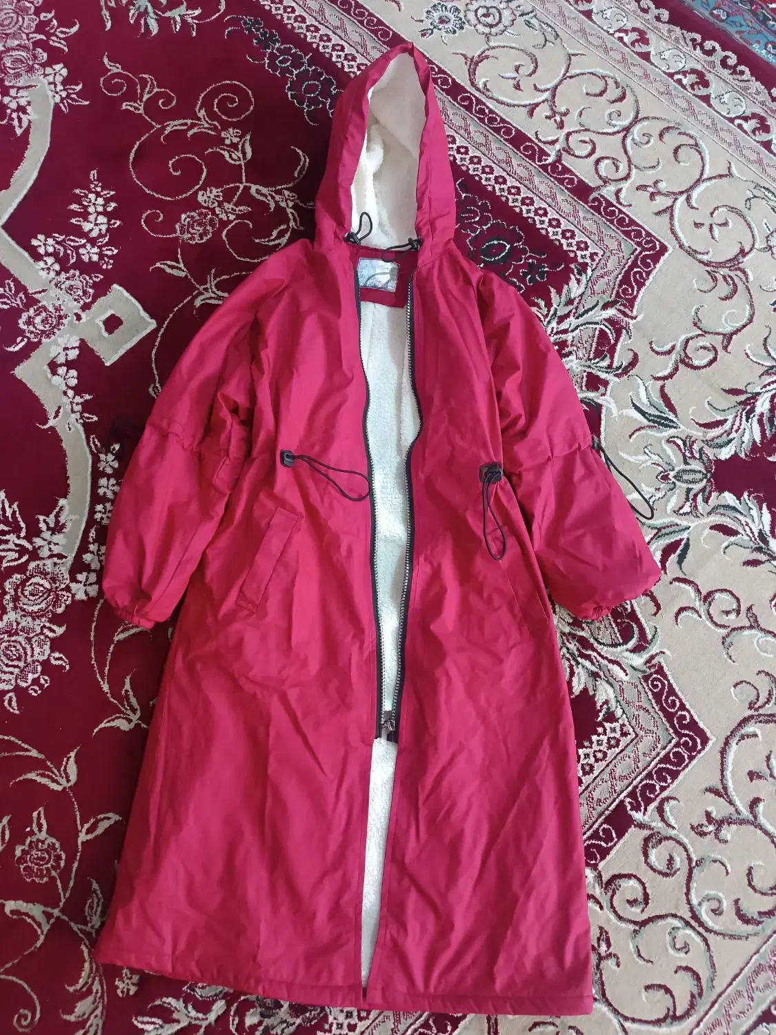 بارانی|لباس|مراغه, |دیوار