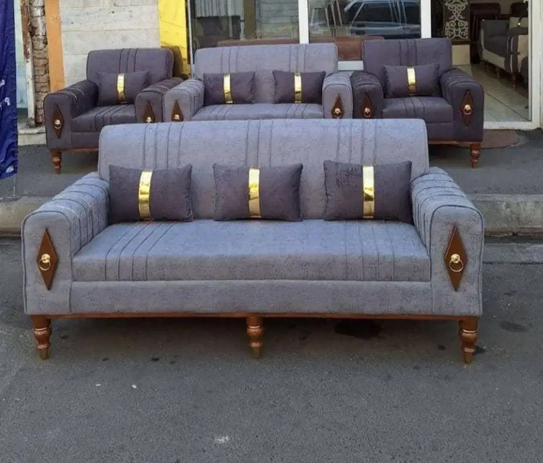 مبل راحتی کم جا و خوش فرم|مبلمان خانگی و میز عسلی|زرندیه, |دیوار