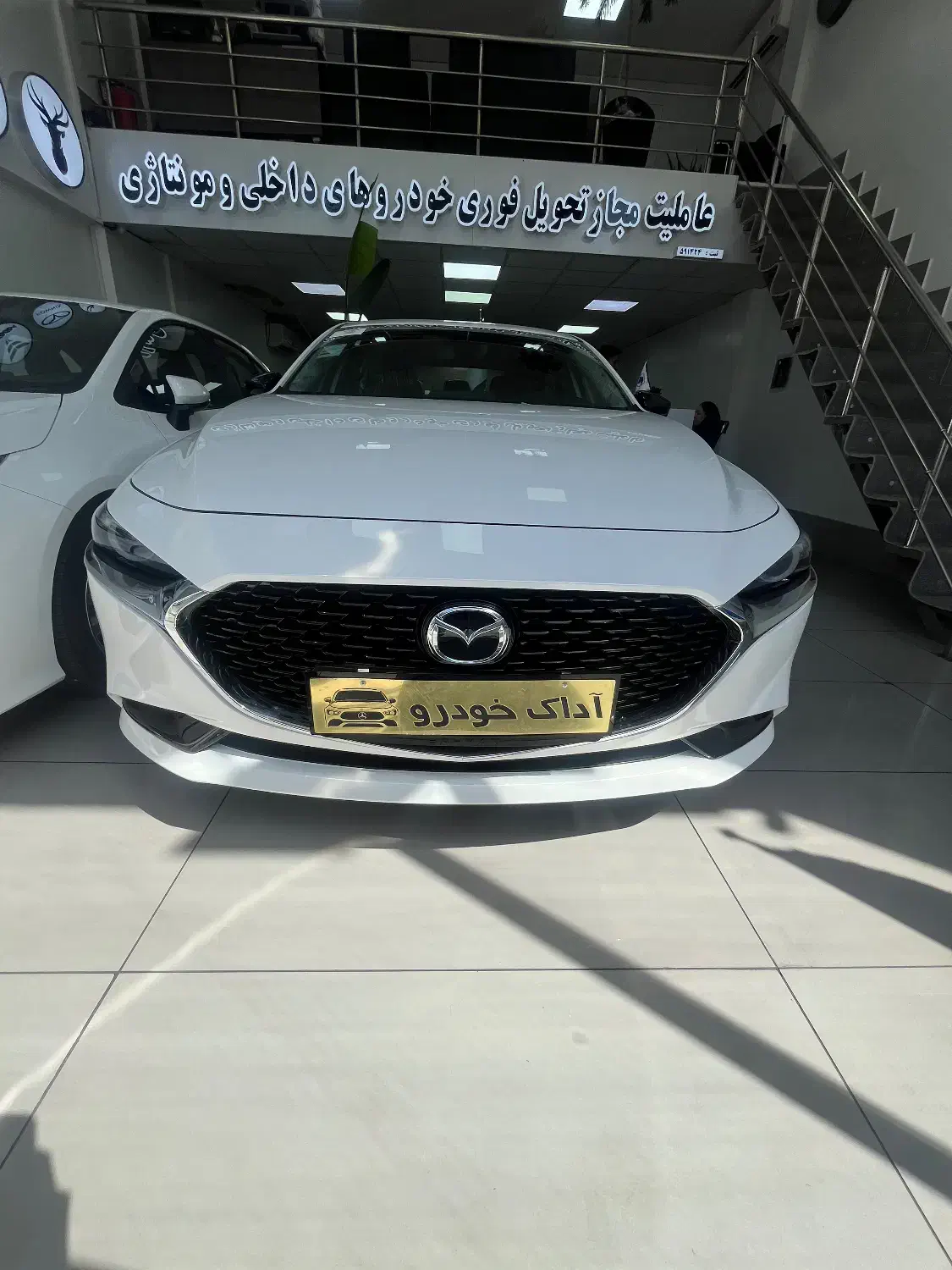 مزدا 3 سفید صفر خشک مدل 2025 \\ خشک روز|خودرو سواری و وانت|تهران, نصرت|دیوار